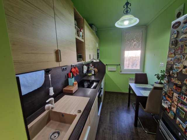 Eladó téglalakás, Tatán 49 M Ft, 2 szobás