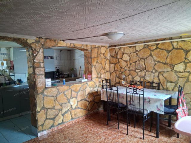 Eladó családi ház, Kengyelen 8.5 M Ft, 2+2 szobás