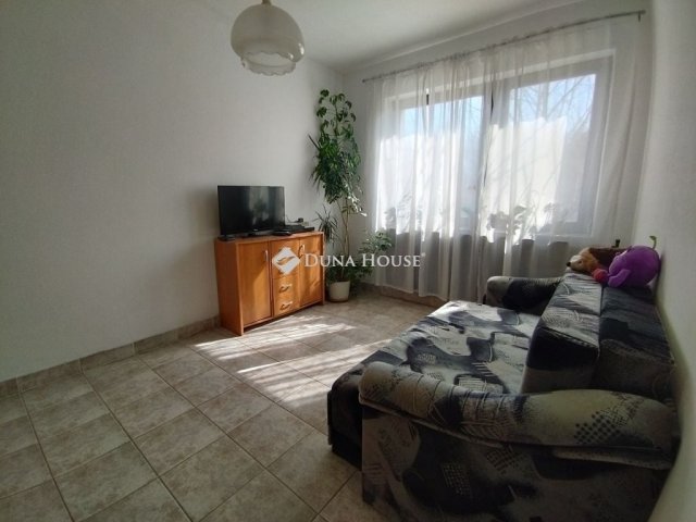 Eladó családi ház, Gárdonyban 108 M Ft, 6 szobás