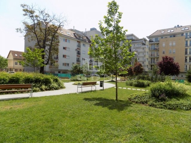 Eladó hotel, Budapesten, IX. kerületben 620 M Ft