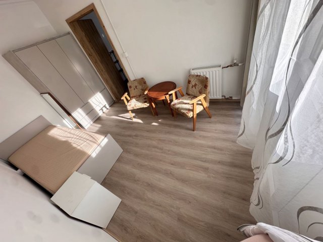 Kiadó panellakás, albérlet, Debrecenben 300 E Ft / hó, 4 szobás