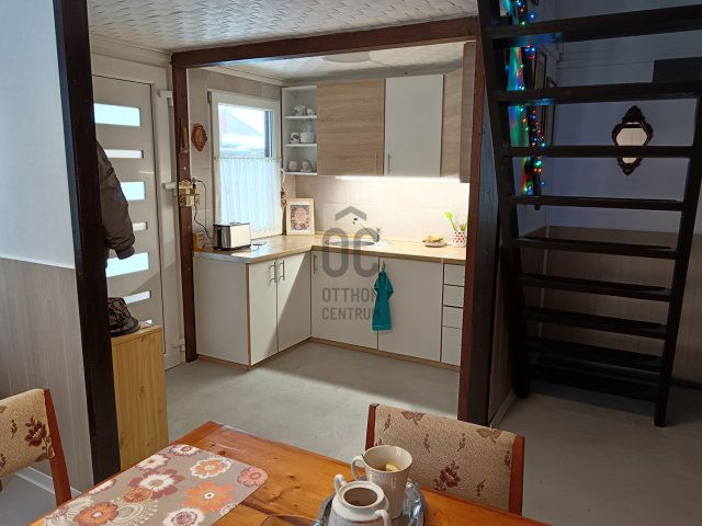 Eladó nyaraló, Ráckevén 36.5 M Ft, 2 szobás