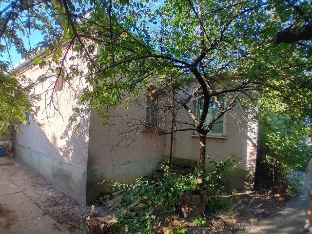 Eladó családi ház, Mezőörsön 42 M Ft, 3 szobás