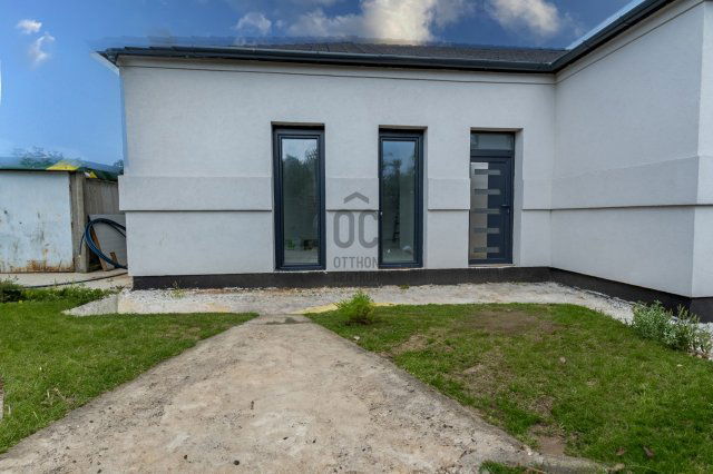 Eladó családi ház, Székesfehérvárott 130 M Ft, 4 szobás