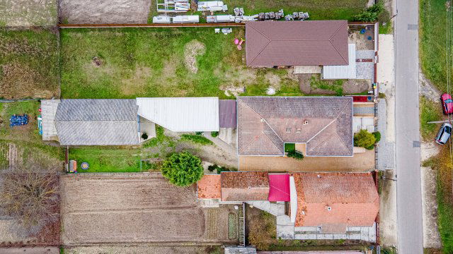 Eladó családi ház, Dabason 93 M Ft, 4+2 szobás