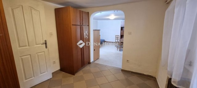 Eladó téglalakás, Budaörsön 49.85 M Ft, 2 szobás