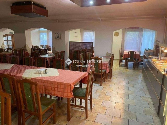 Eladó üzlethelyiség, Vecsésen 260 M Ft / költözzbe.hu