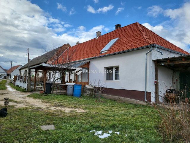 Eladó családi ház, Márkón 45 M Ft, 3 szobás