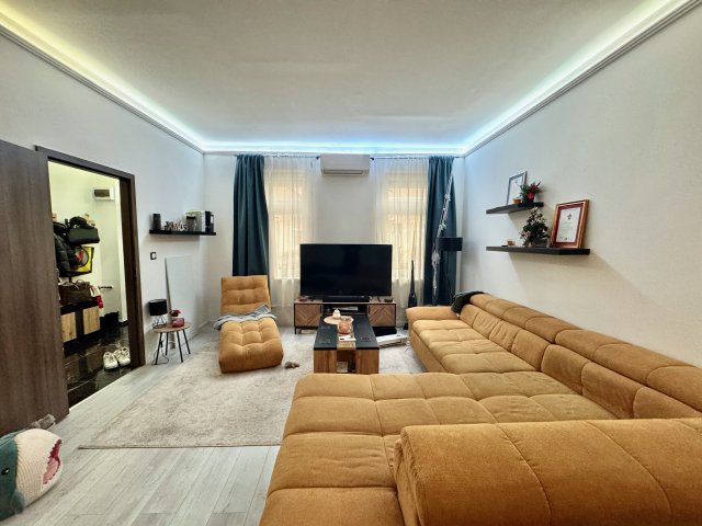 Eladó téglalakás, Budapesten, V. kerületben 89.9 M Ft, 1 szobás