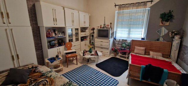 Eladó téglalakás, Kaposváron, Bartók Béla utcában 20.5 M Ft