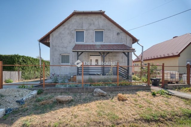 Eladó családi ház, Szerencsen 94.9 M Ft, 6 szobás