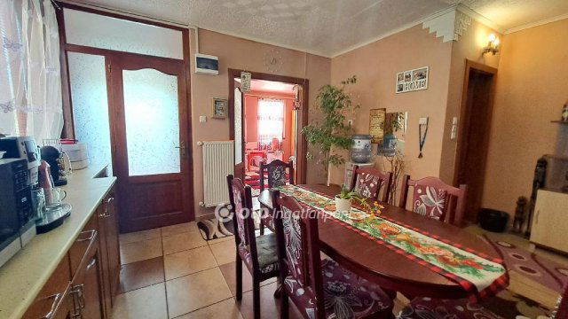 Eladó családi ház, Gyulán 79.8 M Ft, 3+3 szobás