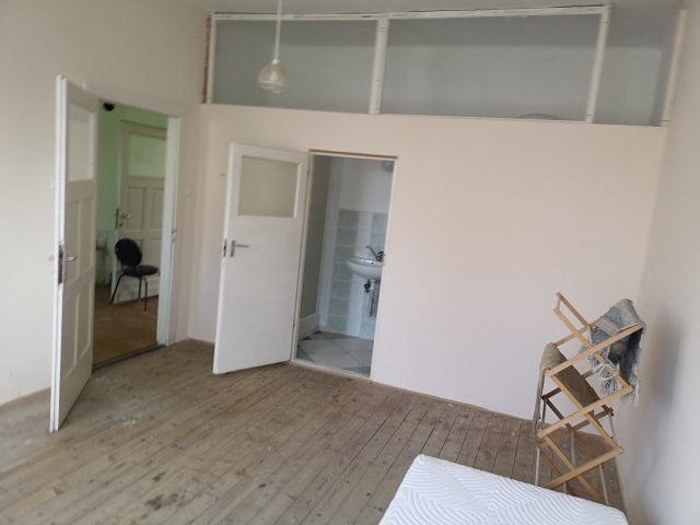 Eladó téglalakás, Bakonyszombathelyen 9 M Ft, 1 szobás