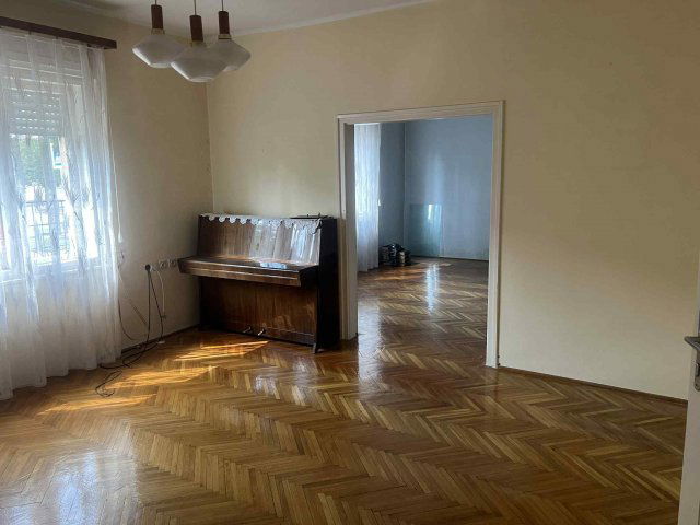 Eladó családi ház, Baján 46 M Ft, 3 szobás