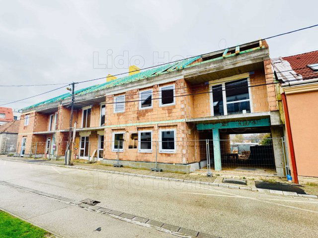 Eladó téglalakás, Győrött 50.99 M Ft, 1 szobás