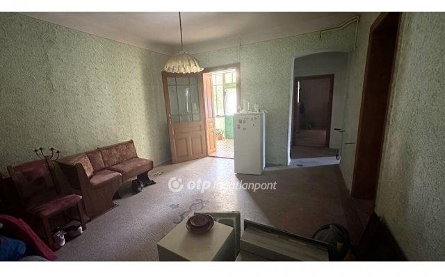 Eladó családi ház, Gyarmaton 19 M Ft, 2 szobás