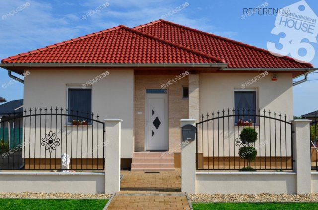 Eladó családi ház, Ballószögön 78.9 M Ft, 5 szobás