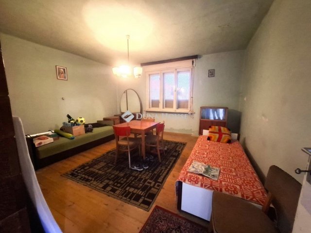 Eladó családi ház, Nárain 28.5 M Ft, 2 szobás