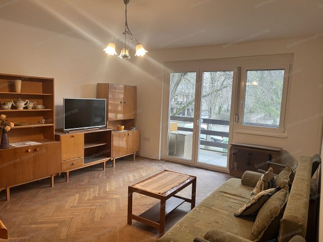 Eladó téglalakás, Siófokon 69.9 M Ft, 3 szobás