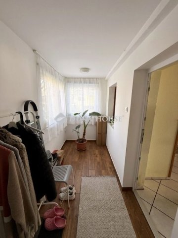 Eladó sorház, Budapesten, XVIII. kerületben 79.9 M Ft, 5 szobás