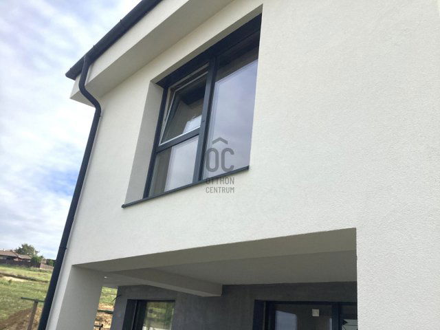 Eladó ikerház, Pécelen 153 M Ft, 5 szobás / költözzbe.hu