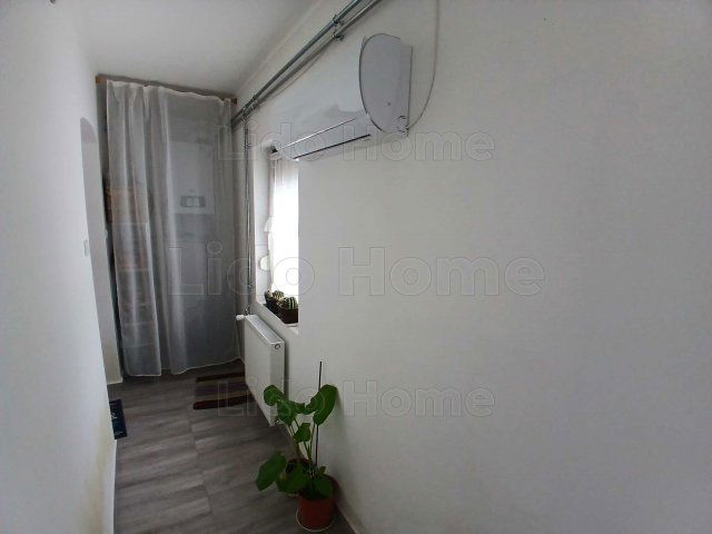 Eladó családi ház, Bakonyszentkirályon 39.5 M Ft, 2+1 szobás