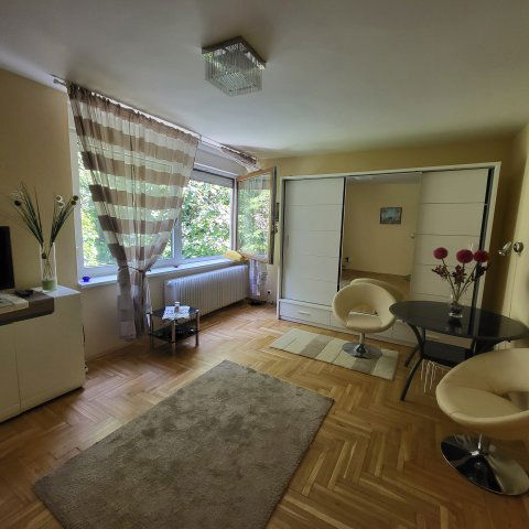 Eladó téglalakás, Budapesten, XII. kerületben, Trencséni utcában