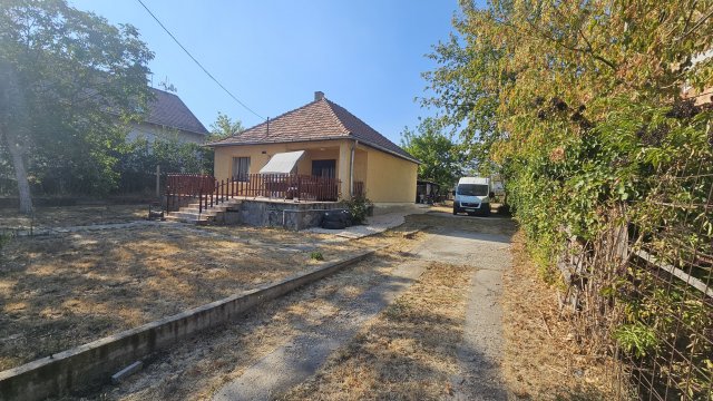 Eladó családi ház, Érden, Sóskúti úton 75 M Ft, 2+1 szobás