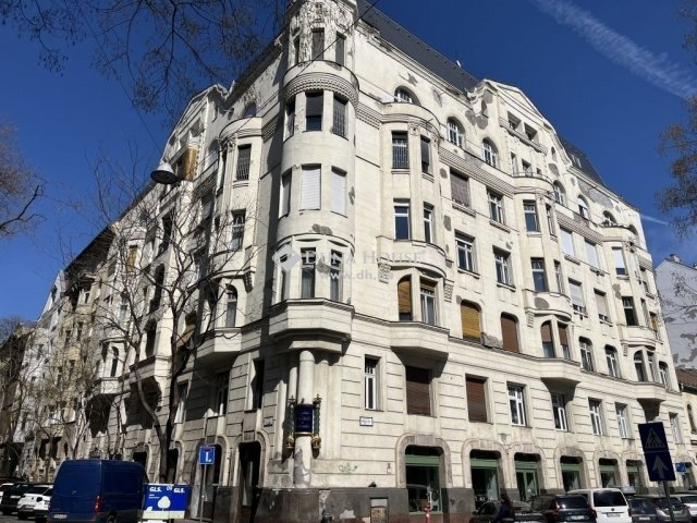 Eladó téglalakás, Budapesten, V. kerületben 659 M Ft, 7 szobás