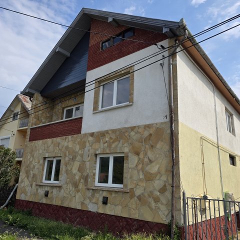 Eladó családi ház, Egerváron 49.9 M Ft, 4+1 szobás