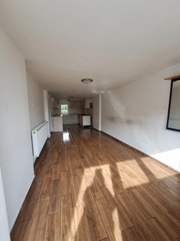 Eladó sorház, Komáromban 89 M Ft, 6 szobás