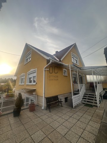 Eladó családi ház, Győrött 218 M Ft, 6 szobás