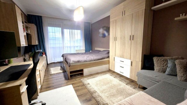 Eladó panellakás, Miskolcon 33.9 M Ft, 2 szobás