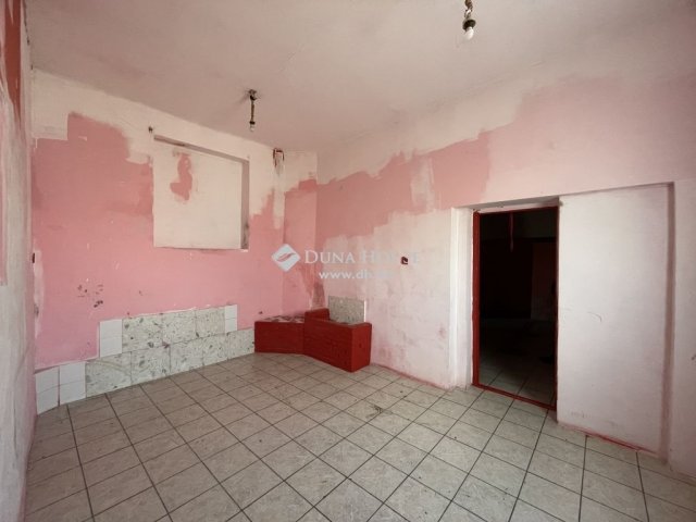 Eladó ikerház, Nagysápon 29.9 M Ft, 4 szobás