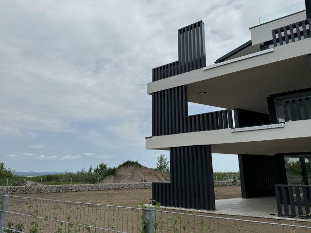 Eladó nyaraló, Balatonszemesen 58.9 M Ft, 1 szobás