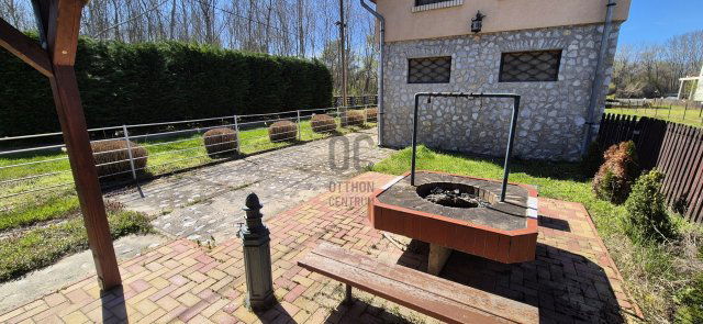 Eladó nyaraló, Tiszacsegén 82 M Ft, 3 szobás