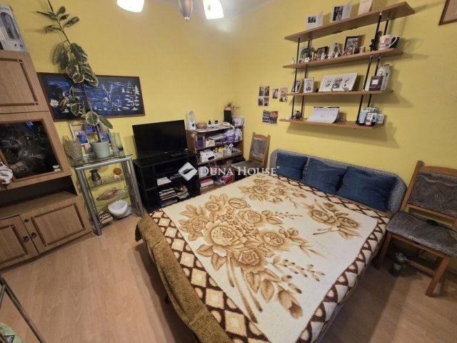 Eladó panellakás, Székesfehérvárott 45.8 M Ft, 2 szobás