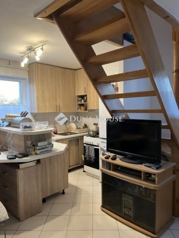 Eladó családi ház, Délegyházán 93 M Ft, 4 szobás