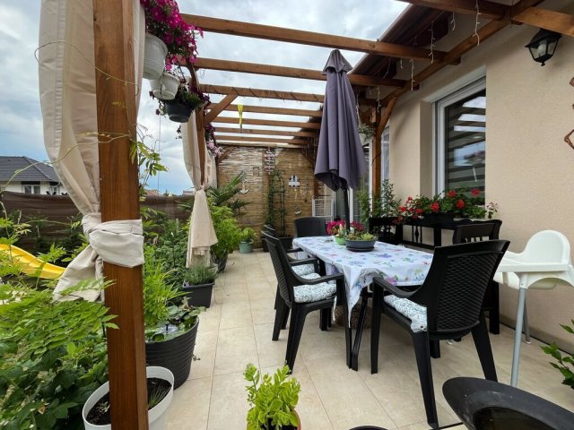 Eladó ikerház, Vácrátóton 104.99 M Ft, 4 szobás