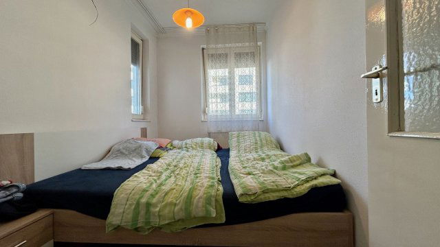 Kiadó téglalakás, albérlet, Debrecenben 250 E Ft / hó, 3 szobás