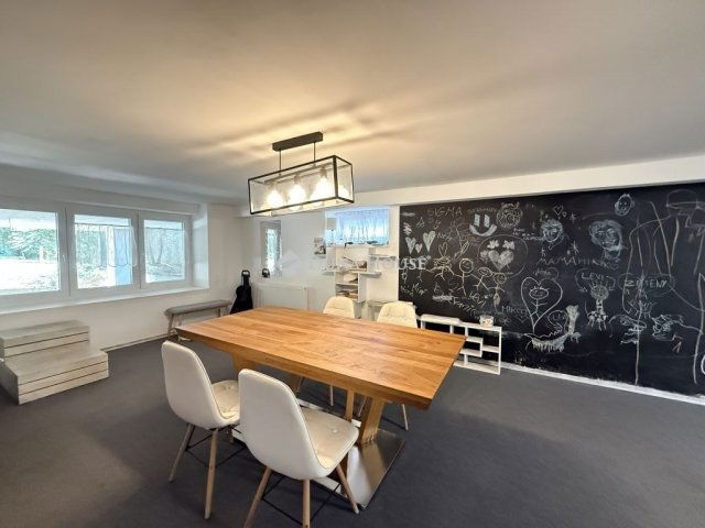 Eladó családi ház, Szalántán 149.9 M Ft, 10 szobás