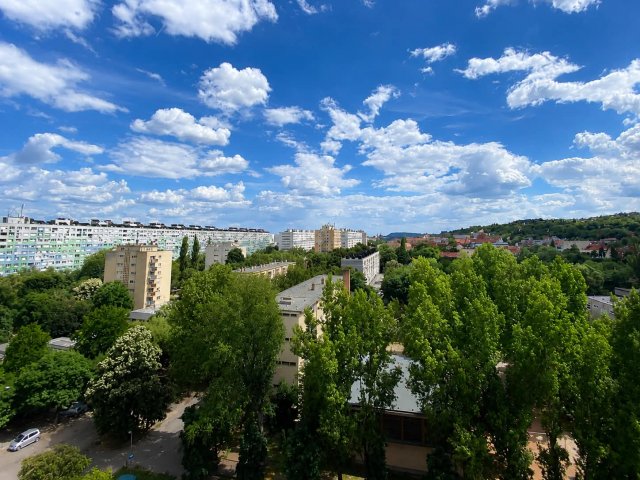 Eladó téglalakás, Budapesten, III. kerületben 94.5 M Ft