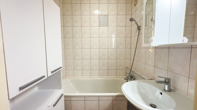 Eladó panellakás, Budapesten, X. kerületben, Bányató utcában