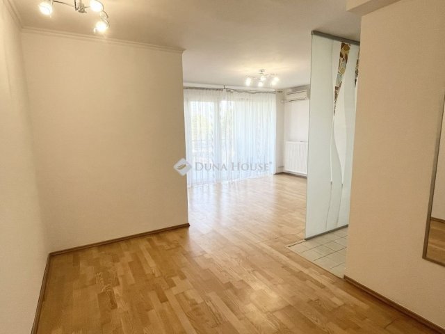 Kiadó téglalakás, albérlet, Budapesten, III. kerületben