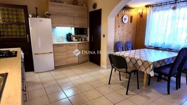 Eladó családi ház, Budapesten, XVIII. kerületben 154.9 M Ft