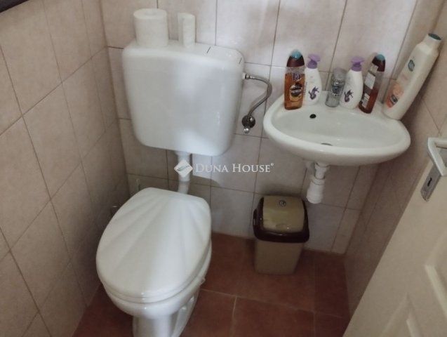 Eladó családi ház, Bodajkon 75 M Ft, 4 szobás