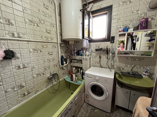 Eladó családi ház, Edelényben 33.9 M Ft, 6 szobás