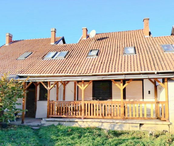 Eladó téglalakás, Gyulán, Nuszbek utcában 70 M Ft, 4+1 szobás