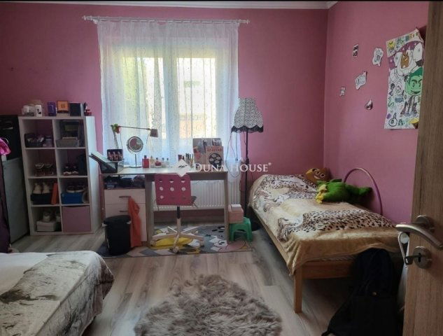 Eladó családi ház, Maglódon 129 M Ft, 5 szobás