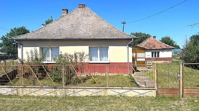 Eladó családi ház, Nyíregyházán, Hosszúháti úton 18.9 M Ft